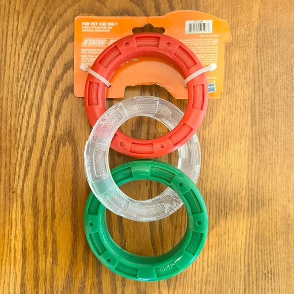 🌈 6/$60 New Nerf Dog Toy Tuff Tug X’Mas Green Red Clear 3 Ring Medium Large Dog - Picture 5 of 6